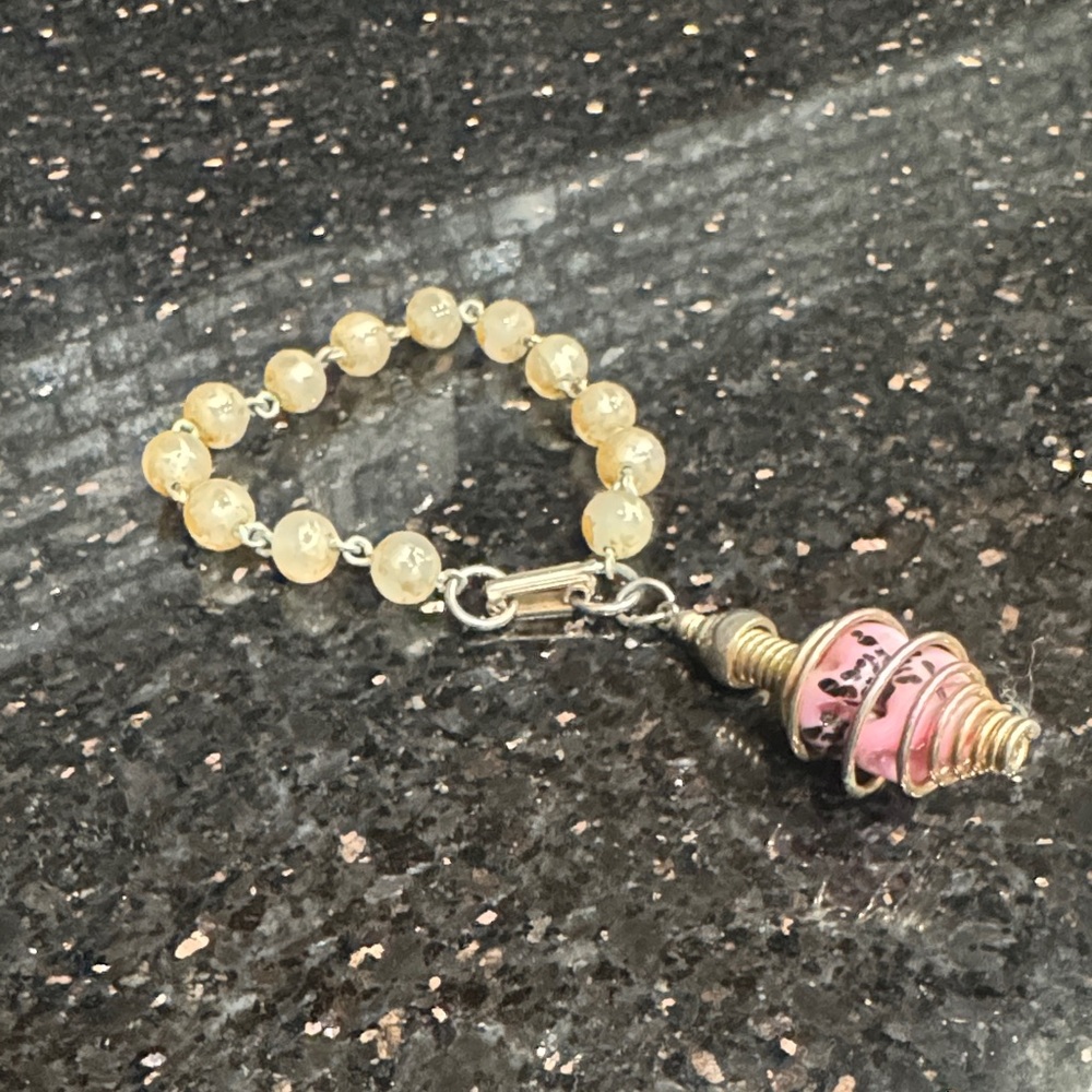 Vintage Pink and Gold Beaded Bracelet